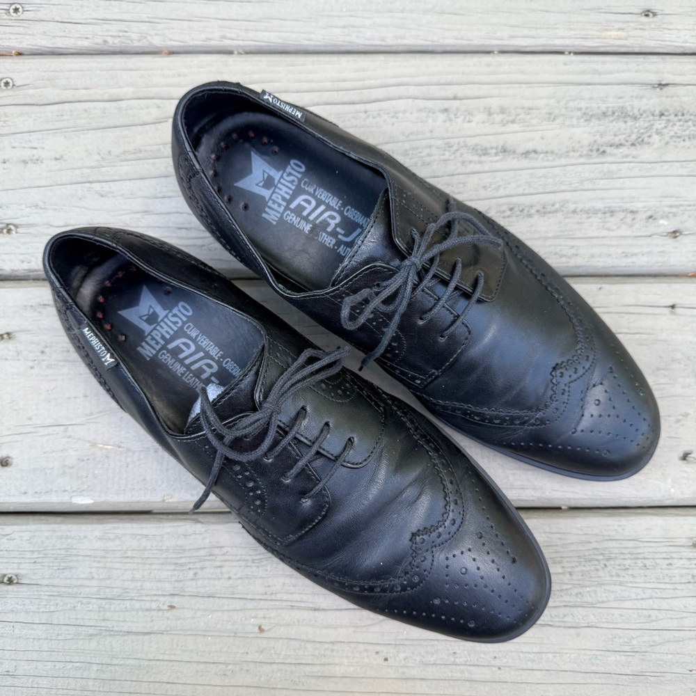Mephisto black leather wingtip lace up shoes size 9.5